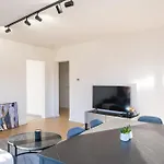 Bright Cosy Corner & Free Parking * Остенде