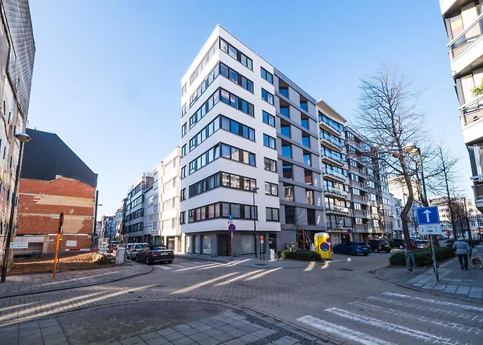 The Bright Cosy Corner 奥斯滕德